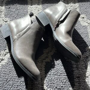 American Rag grey boots